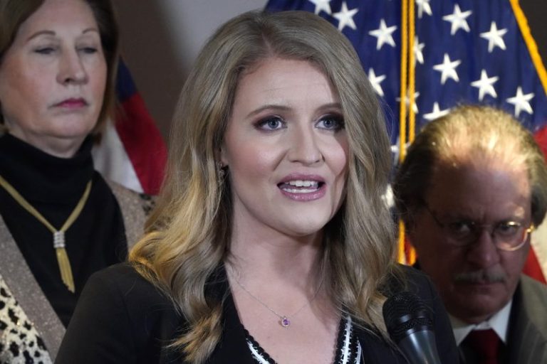 Former Trump attorney Jenna Ellis agrees to cooperate in Arizona elector case