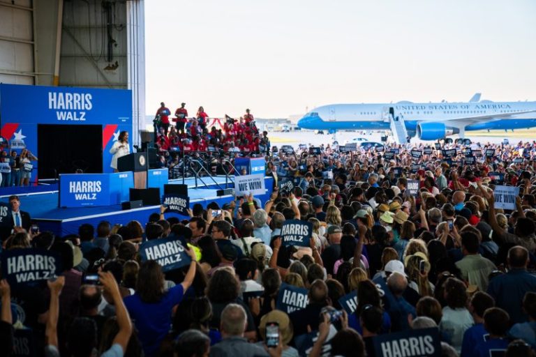 Trump falsely accuses Harris campaign of fabricated AI crowd photos