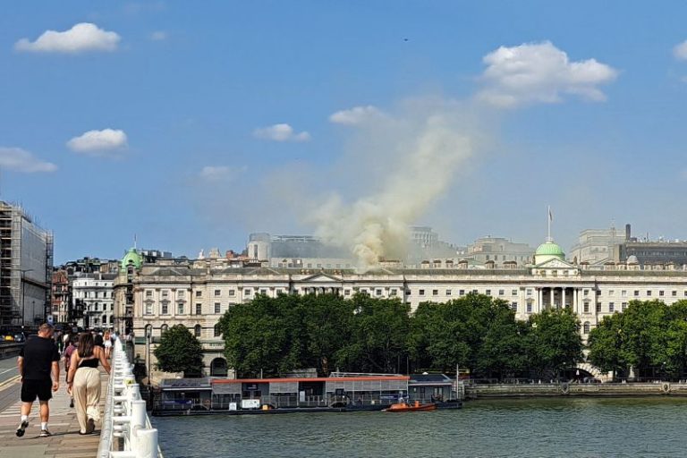 Blaze erupts at London’s historic Somerset House with over 100 firefighters at the scene
