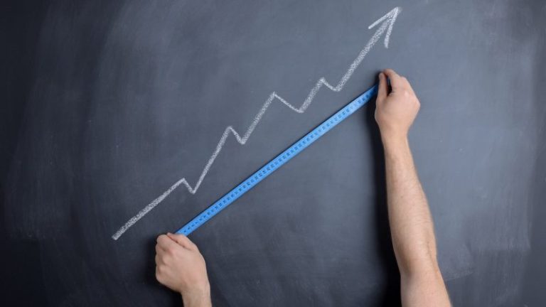 Unlocking GDX’s Short-Term Potential: How to Nail the Measured Move Strategy