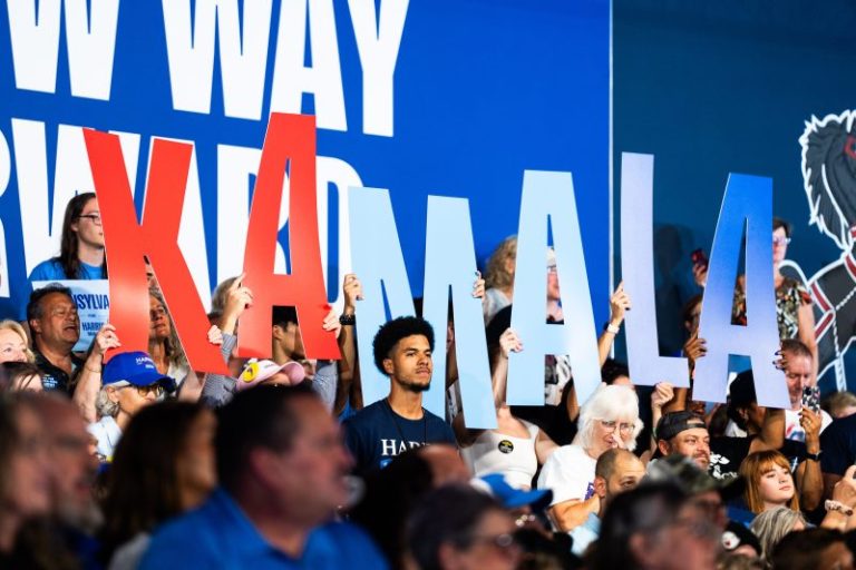 Harris campaign elevates independent super PACs, others before final push