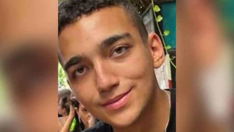 Hamas says it is willing to release US-Israeli hostage and bodies of four dual nationals